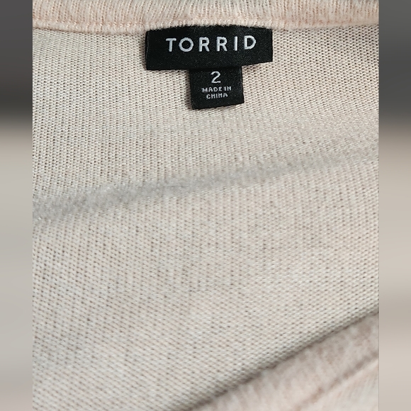 Light Pink Sweater Torrid Size 2 - Picture 5 of 8